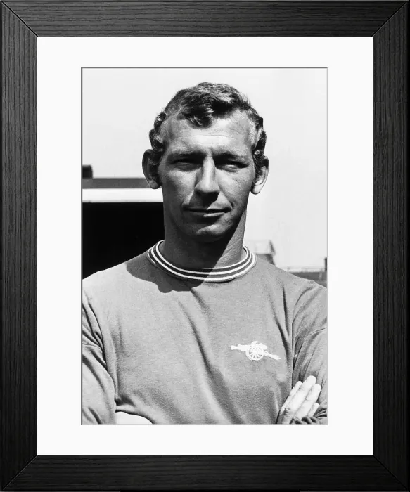 Framed Print : Arsenal goalkeeper Bob Wilson, August 1969 Framed Print : Arsenal goalkeeper Bob Wilson, August 1969