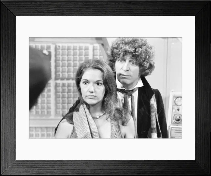 Framed Print : Doctor Who, actor Tom Baker - the 4th Doctor - pictured with new assistant Leela played