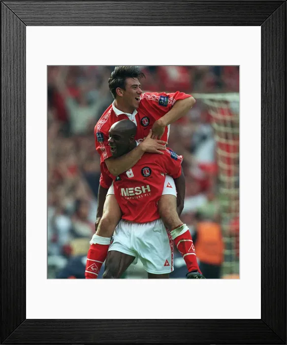 Framed Print : Charlton Athletic footballer Richard Rufus celebrates with team mate Steve Jones after Framed Print : Charlton Athletic footballer Richard Rufus celebrates with team mate Steve Jones after