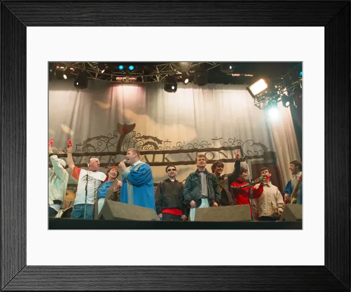 Framed Print : The Hillsborough Justice Concert held at Anfield, Liverpool. 10th May 1997 Framed Print : The Hillsborough Justice Concert held at Anfield, Liverpool. 10th May 1997