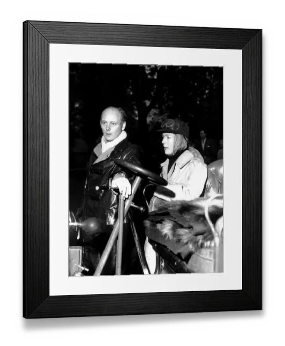 Framed Print : Lord and Lady Montagu of Beaulieu November 1963 who drove a 1903 De Dion Bouton Framed Print : Lord and Lady Montagu of Beaulieu November 1963 who drove a 1903 De Dion Bouton
