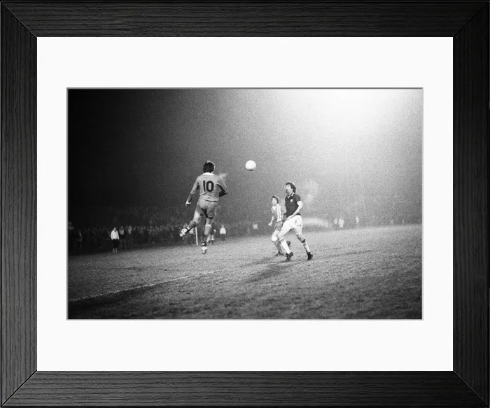 Framed Print : Harlow Town v Leicester City, FA Cup match at Barrows Farm in Harlow, Essex Framed Print : Harlow Town v Leicester City, FA Cup match at Barrows Farm in Harlow, Essex