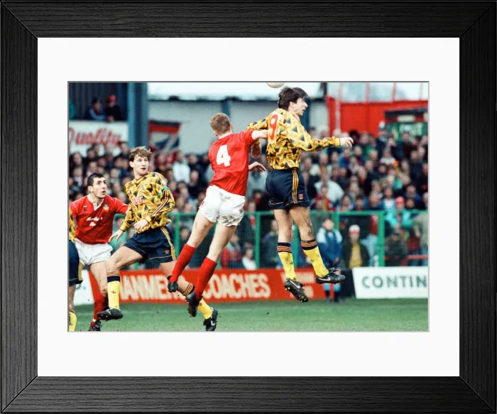 Framed Print : Wrexham v Arsenal, FA Cup match at the Racecourse Ground in Wrexham, 4th January 1992