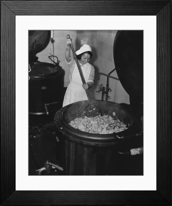 Framed Print : A woman mashing potatoes to feed the poor in Liverpool, Labour Framed Print : A woman mashing potatoes to feed the poor in Liverpool, Labour