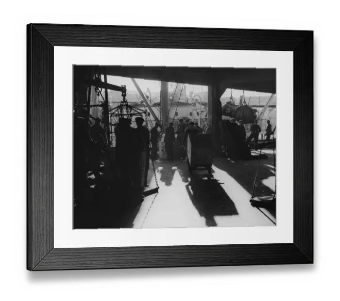 Framed Print : Unloading goods at Liverpool Docks, 5 December 1938 Framed Print : Unloading goods at Liverpool Docks, 5 December 1938