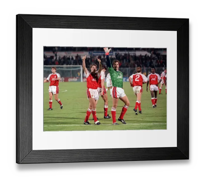 Framed Print : Benfica v Arsenal 1991 European Cup Paul Merson and David Seaman Framed Print : Benfica v Arsenal 1991 European Cup Paul Merson and David Seaman