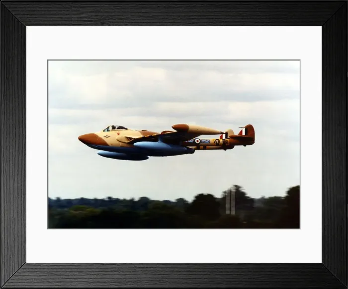 Framed Print : A low flying ex-RAF De Havilland Venom. Circa: 01 / 08 / 1998 Framed Print : A low flying ex-RAF De Havilland Venom. Circa: 01 / 08 / 1998