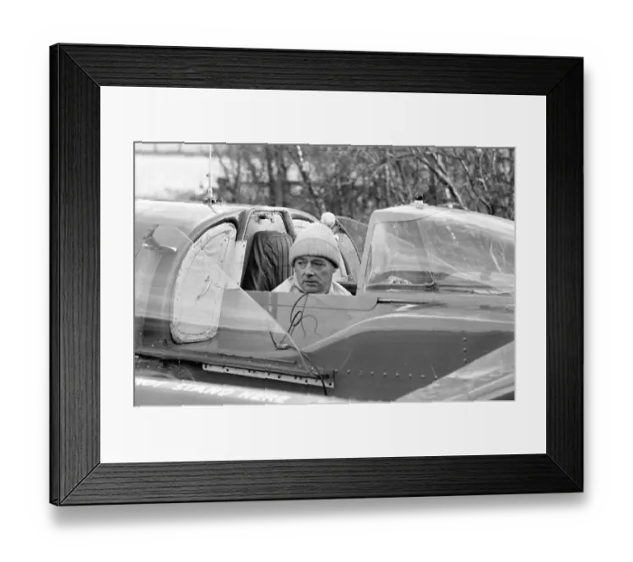 Framed Print : Donald Campbell, Coniston Water, Lancashire, pictures taken on the day of his death