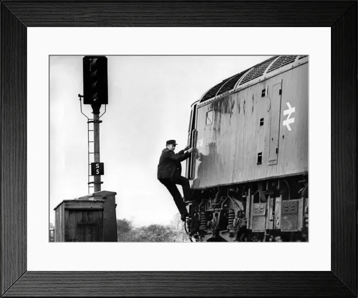 Framed Print : The modern light signals, which now control the entire London to Edinburgh line on 2nd Framed Print : The modern light signals, which now control the entire London to Edinburgh line on 2nd
