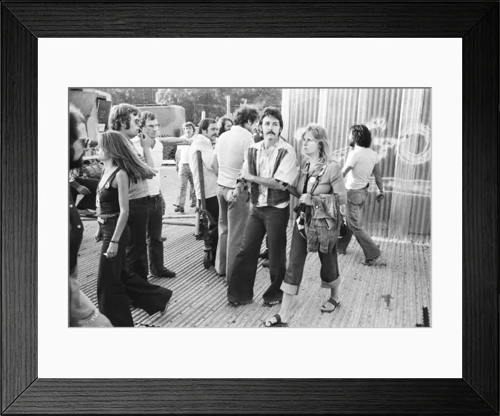 Framed Print : Paul and Linda McCartney at the Rolling Stones concert at Knebworth House in