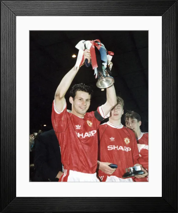 Framed Print : Manchester United youth team footballer Ryan Giggs, followed by teammate David Beckham Framed Print : Manchester United youth team footballer Ryan Giggs, followed by teammate David Beckham