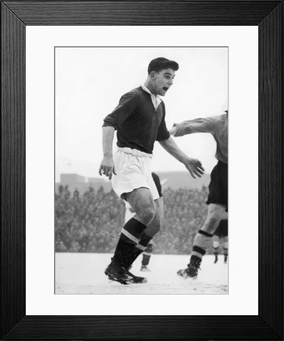 Framed Print : Manchester United footballer Duncan Edwards in action during the 1954 - 1955 League