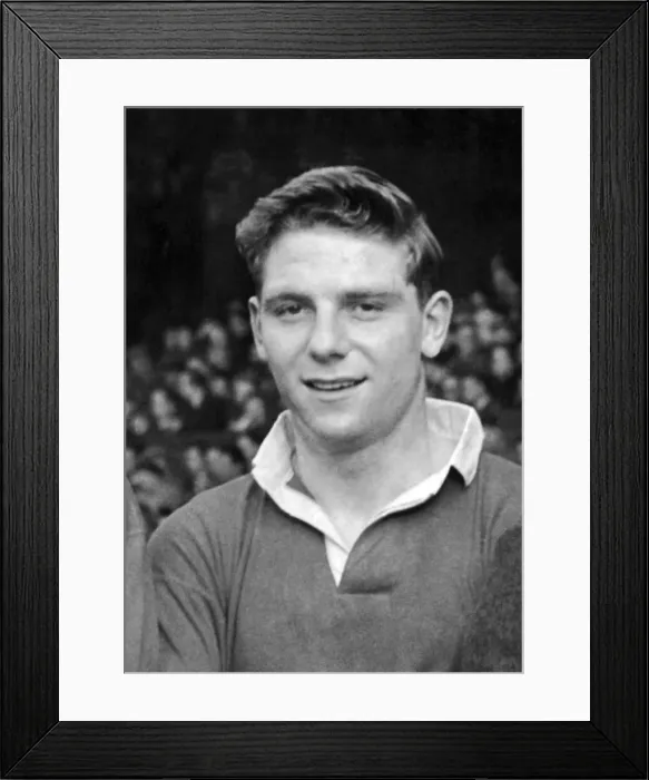 Framed Print : Manchester United footballer Duncan Edwards pictured before his side