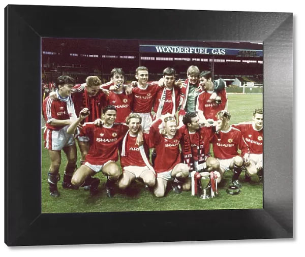 Manchester United youth team celebrate with the FA Youth Cup trophy after their 6-3