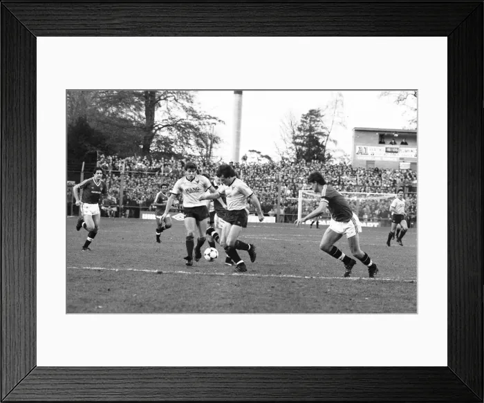 Framed Print : English League Division One match at The Manor Ground. Oxford United 2 v Manchester Framed Print : English League Division One match at The Manor Ground. Oxford United 2 v Manchester