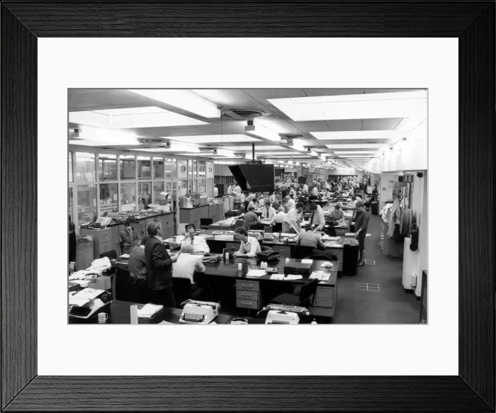 Framed Print : Daily Mirror Editorial Floor, Holborn, London, Circa 1985 Framed Print : Daily Mirror Editorial Floor, Holborn, London, Circa 1985