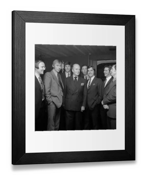 Framed Print : Evening All': Jack Warner, famous as the TV policeman, Dixon Of Dock Green Framed Print : Evening All': Jack Warner, famous as the TV policeman, Dixon Of Dock Green