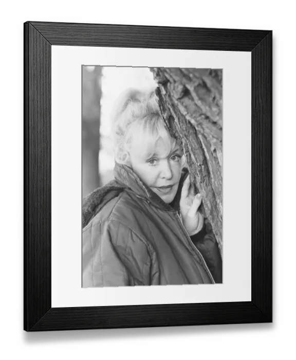 Framed Print : Kathy Kirby seen here at home 1st October 1980 Framed Print : Kathy Kirby seen here at home 1st October 1980