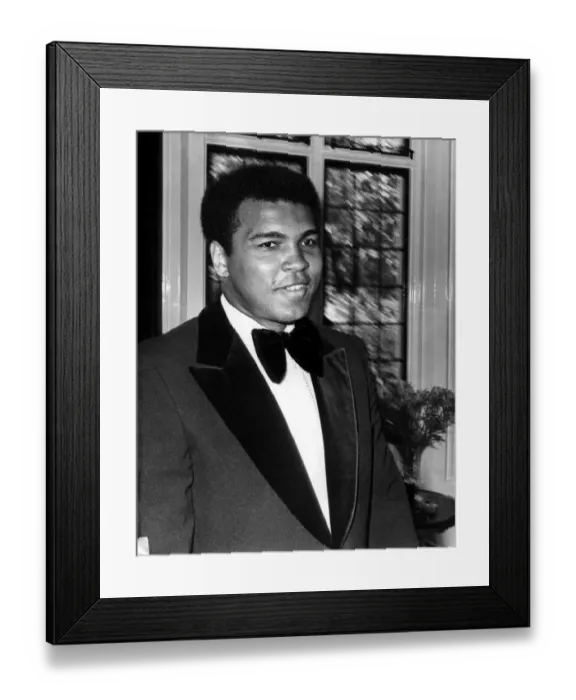 Framed Print : Muhammad Alis visit to the North East of England. Ali is seen here Framed Print : Muhammad Alis visit to the North East of England. Ali is seen here