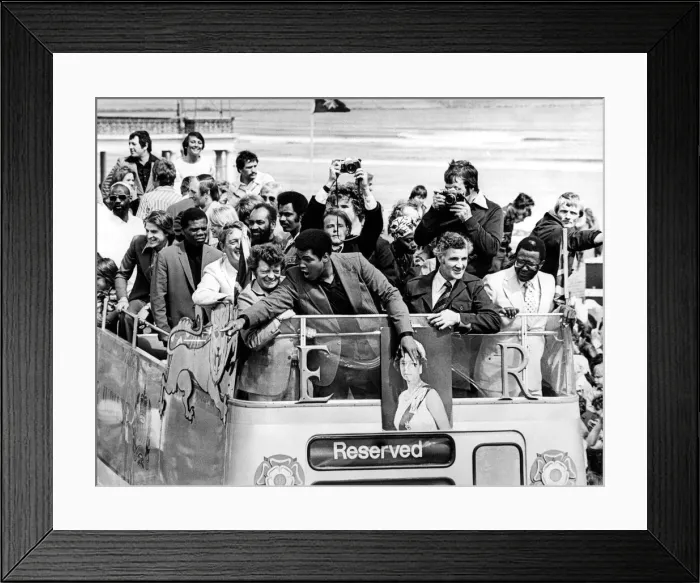 Framed Print : Muhammad Alis visit to the North East of England in July, 1977 Framed Print : Muhammad Alis visit to the North East of England in July, 1977