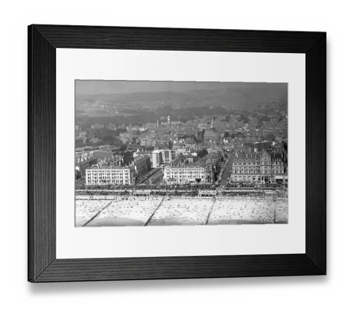 Framed Print : Eastbourne, East Sussex, 4th August 1957