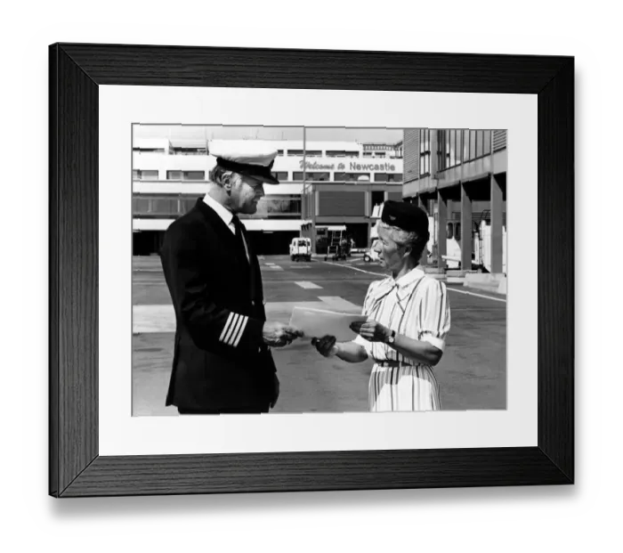 Framed Print : Britannia Airways captain Dave Lott and stewardess Joan Young at Newcastle Airport