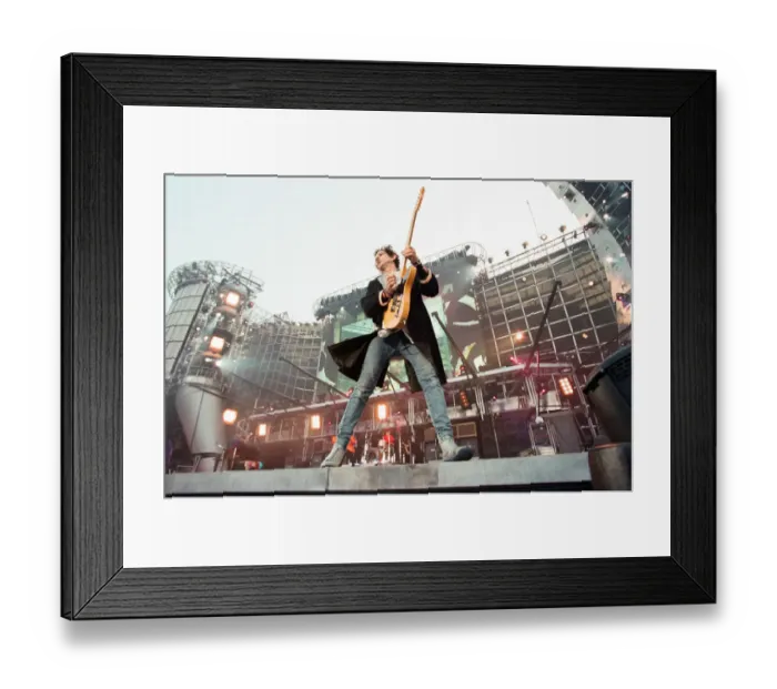 Framed Print : Rolling Stones in concert at Wembley Stadium. 11th July 1995