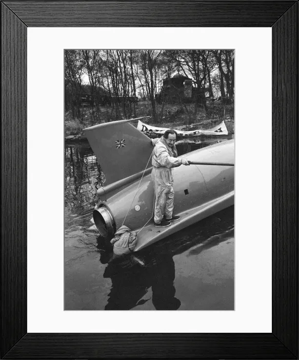 Framed Print : Donald Campbell & Bluebird K7 at Coniston Water, Friday 4th November 1966 Framed Print : Donald Campbell & Bluebird K7 at Coniston Water, Friday 4th November 1966