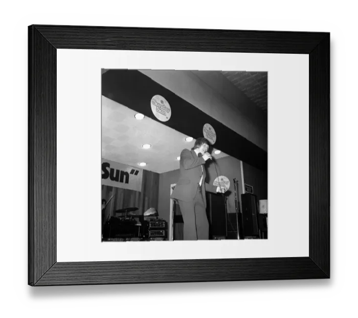 Framed Print : The Sunday Sun Jack Of Clubs Roadshow on 28th March 1974 at the Thomas Wilson Club