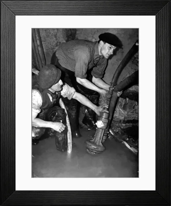 Framed Print : The Tyne Tunnel, runs under the River Tyne from Howdon in North Tyneside to Jarrow in Framed Print : The Tyne Tunnel, runs under the River Tyne from Howdon in North Tyneside to Jarrow in
