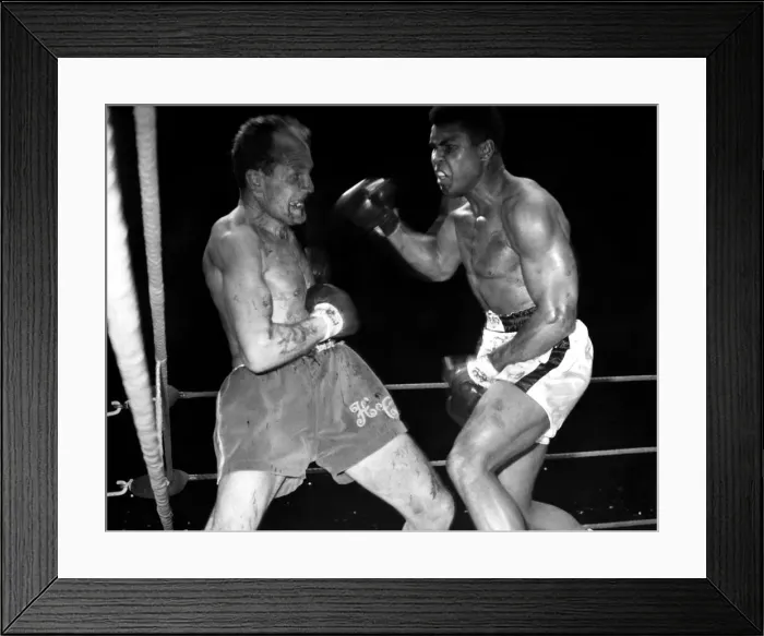 Framed Print : Cassius Clay ( Muhammad Ali ), World Heavyweight Champion and challenger Framed Print : Cassius Clay ( Muhammad Ali ), World Heavyweight Champion and challenger