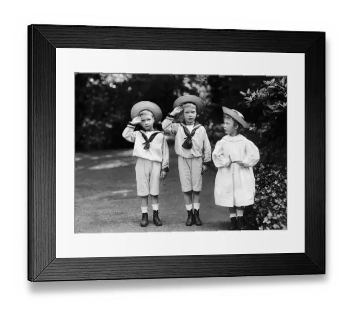 Framed Print : King Edward VIII of England (centre), with his brother Duke of York Framed Print : King Edward VIII of England (centre), with his brother Duke of York