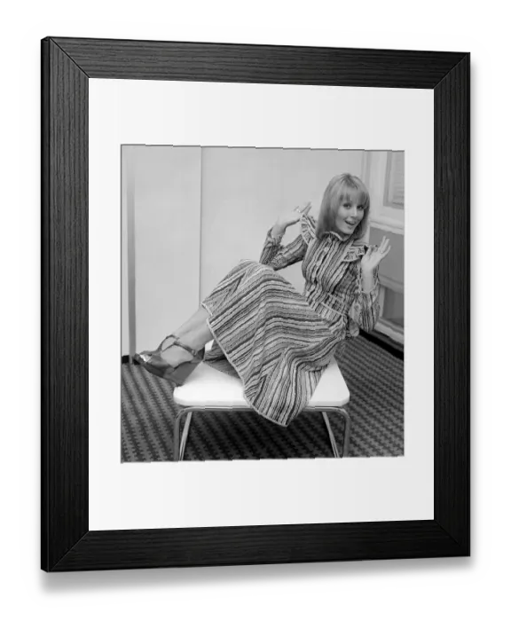 Framed Print : Miss World, Belinda Green during a fashion shoot for the Evening Chronicle on a visit to