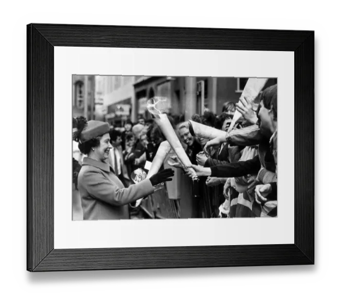 Framed Print : The Queen visits Manchester, 5th May 1982. Receiving bunches of flowers
