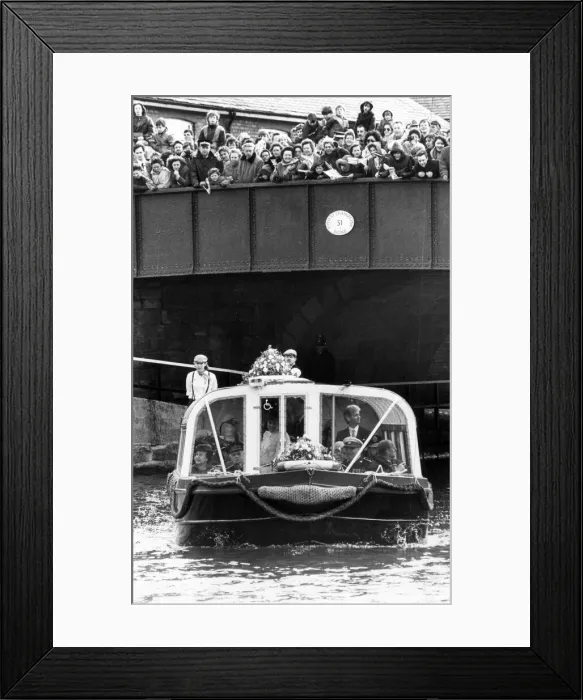Framed Print : The Queen visits Manchester, 21st March 1986. In barge, on way to Wigan Pier Framed Print : The Queen visits Manchester, 21st March 1986. In barge, on way to Wigan Pier