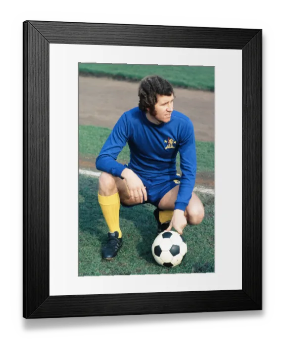 Framed Print : Chelsea footballer Peter Osgood poses during a photocall. February 1972