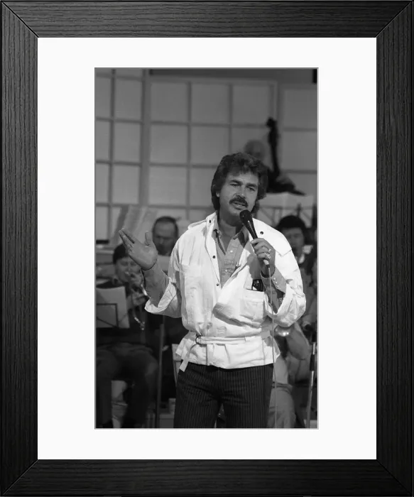 Framed Print : Singing superstar Engelbert Humperdinck performing on the BBC show Framed Print : Singing superstar Engelbert Humperdinck performing on the BBC show