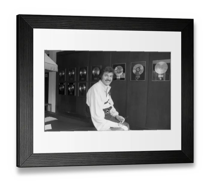 Framed Print : Engelbert Humperdink in his Leicestershire home Framed Print : Engelbert Humperdink in his Leicestershire home