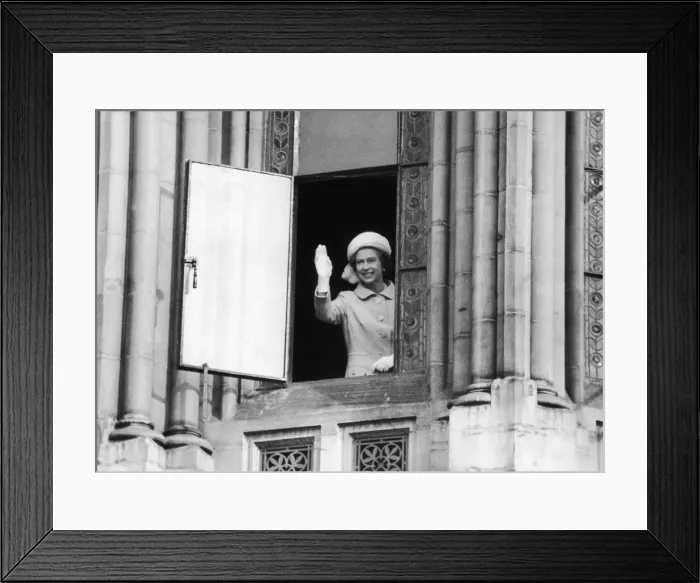Framed Print : The Queen visits Manchester. Hello Manchester Framed Print : The Queen visits Manchester. Hello Manchester
