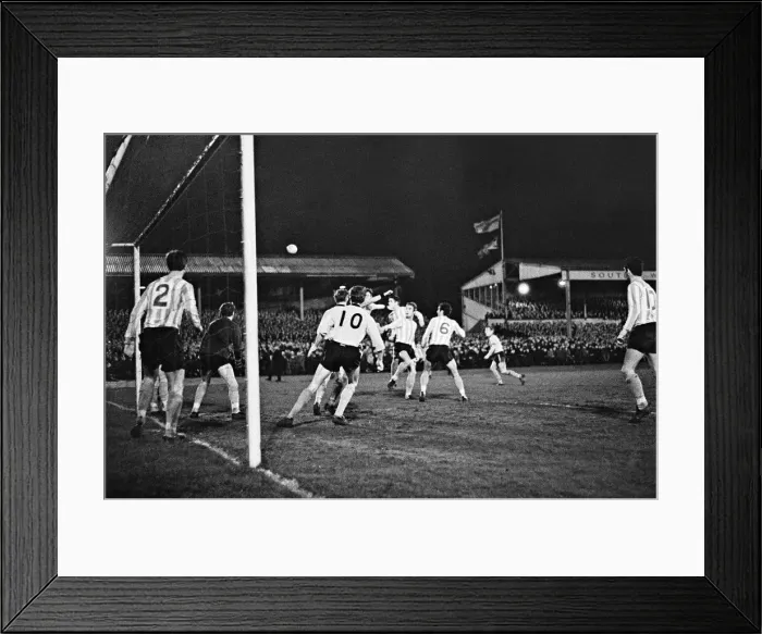 Framed Print : Newport County v Southampton, FA Cup Replay at Newport Stadium, 30th January 1968 Framed Print : Newport County v Southampton, FA Cup Replay at Newport Stadium, 30th January 1968