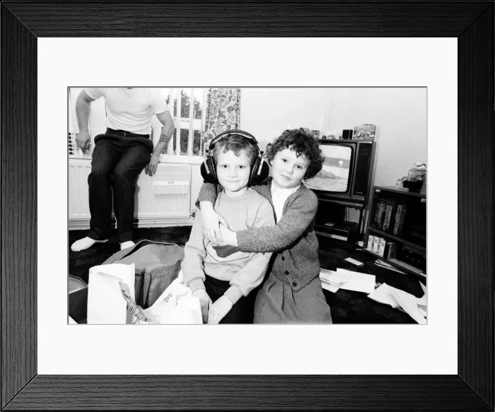 Framed Print : Toni Warne, singer and winner of BBC Talent Show Opportunity Knocks Framed Print : Toni Warne, singer and winner of BBC Talent Show Opportunity Knocks