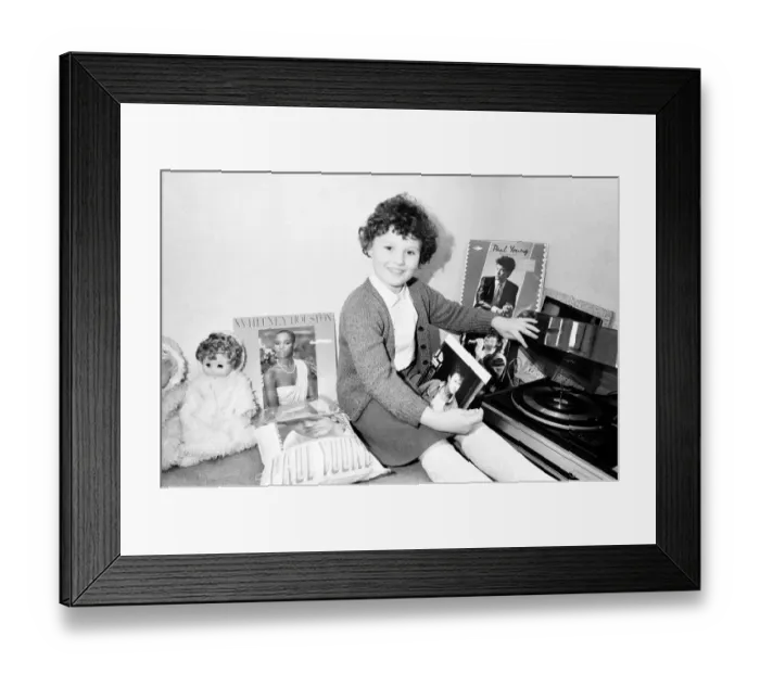 Framed Print : Toni Warne, singer and winner of BBC Talent Show Opportunity Knocks