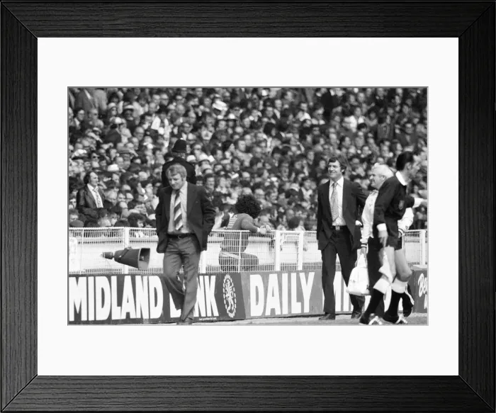 Framed Print : Southampton 1-0 Manchester United. FA Cup Final. Wembley Stadium Framed Print : Southampton 1-0 Manchester United. FA Cup Final. Wembley Stadium
