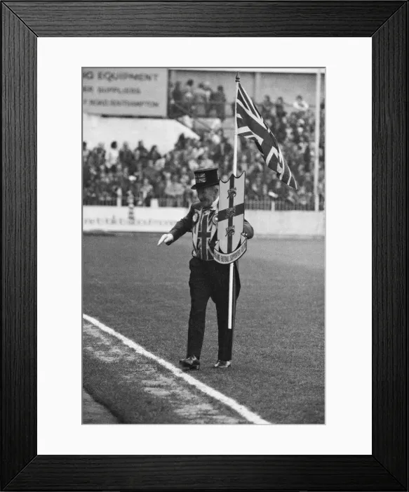 Framed Print : Southampton 4-0 Sunderland. The Dell. Second Division 1976 League Campaign Framed Print : Southampton 4-0 Sunderland. The Dell. Second Division 1976 League Campaign