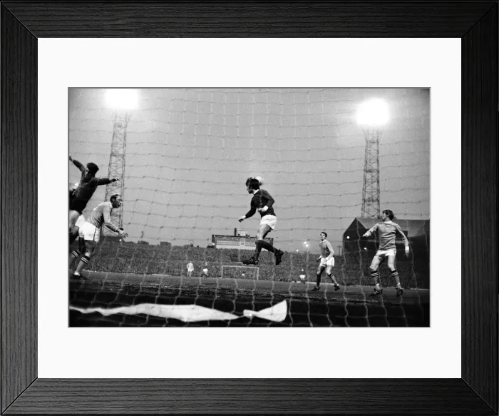 Framed Print : Manchester United v Manchester City, league match at Old Trafford Framed Print : Manchester United v Manchester City, league match at Old Trafford