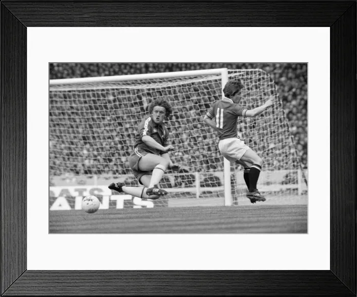 Framed Print : Southampton 1-0 Manchester United. FA Cup Final 1976. Wembley Stadium Framed Print : Southampton 1-0 Manchester United. FA Cup Final 1976. Wembley Stadium