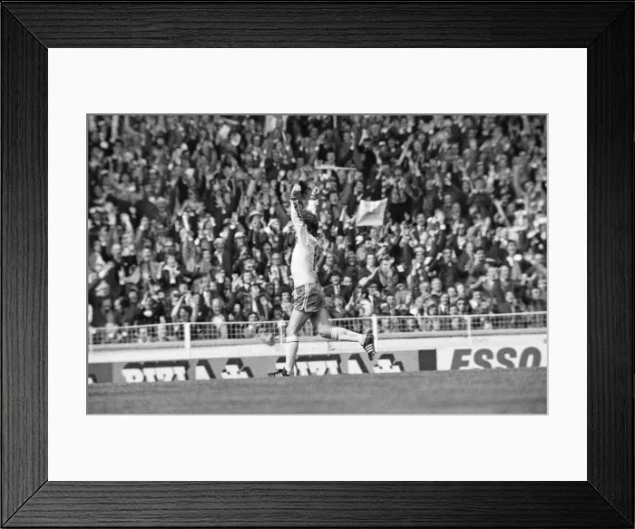 Framed Print : Southampton 1-0 Manchester United. FA Cup Final 1976. Wembley Stadium Framed Print : Southampton 1-0 Manchester United. FA Cup Final 1976. Wembley Stadium
