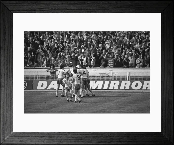 Framed Print : Southampton 1-0 Manchester United. FA Cup Final 1976. Wembley Stadium Framed Print : Southampton 1-0 Manchester United. FA Cup Final 1976. Wembley Stadium
