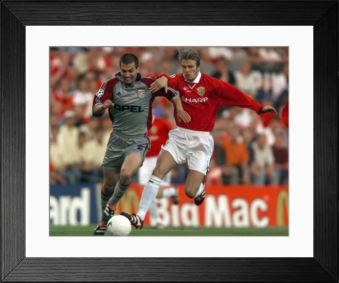Framed Print : UEFA Champions League Final at the Nou Camp, Barcelona. Manchester United 2 v Framed Print : UEFA Champions League Final at the Nou Camp, Barcelona. Manchester United 2 v
