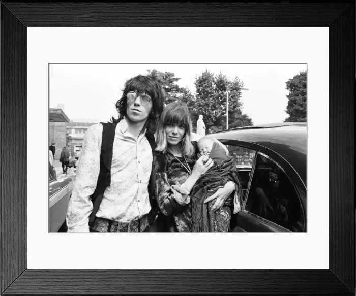 Framed Print : Keith Richard of the Rolling Stones at Kings College Hospital on 18th August 1969 to